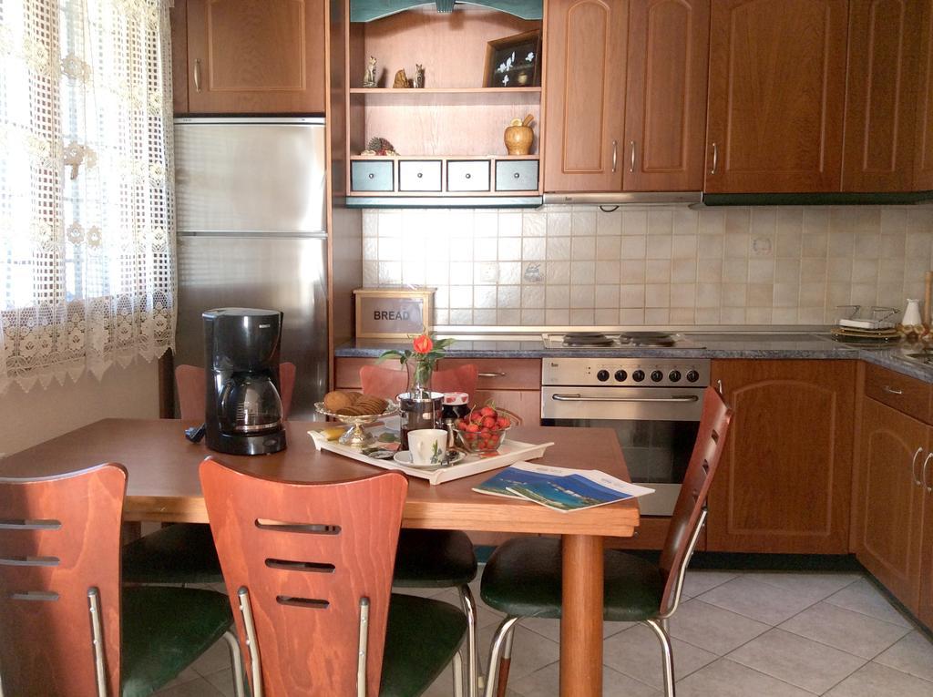 Naiada Apartments Міліна Номер фото